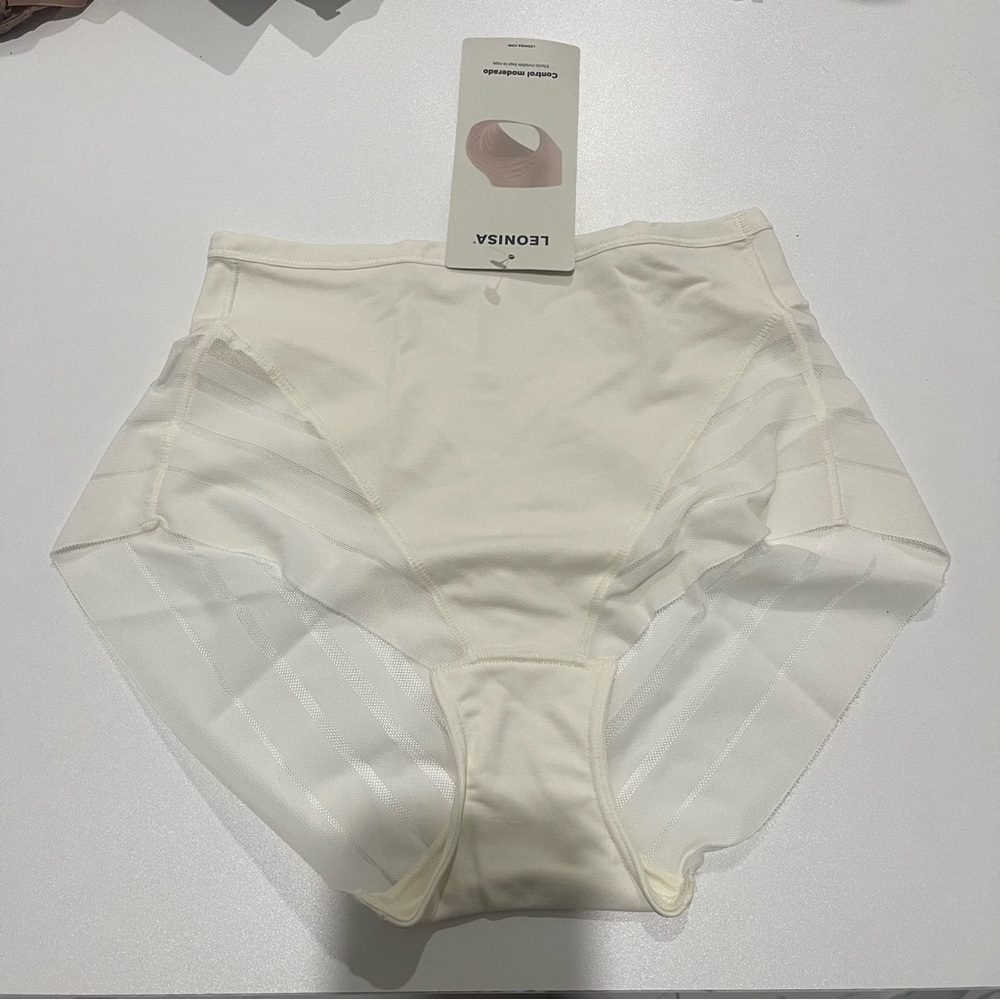 NWT Leonisa Compression Underwear Thong Lace Ivory